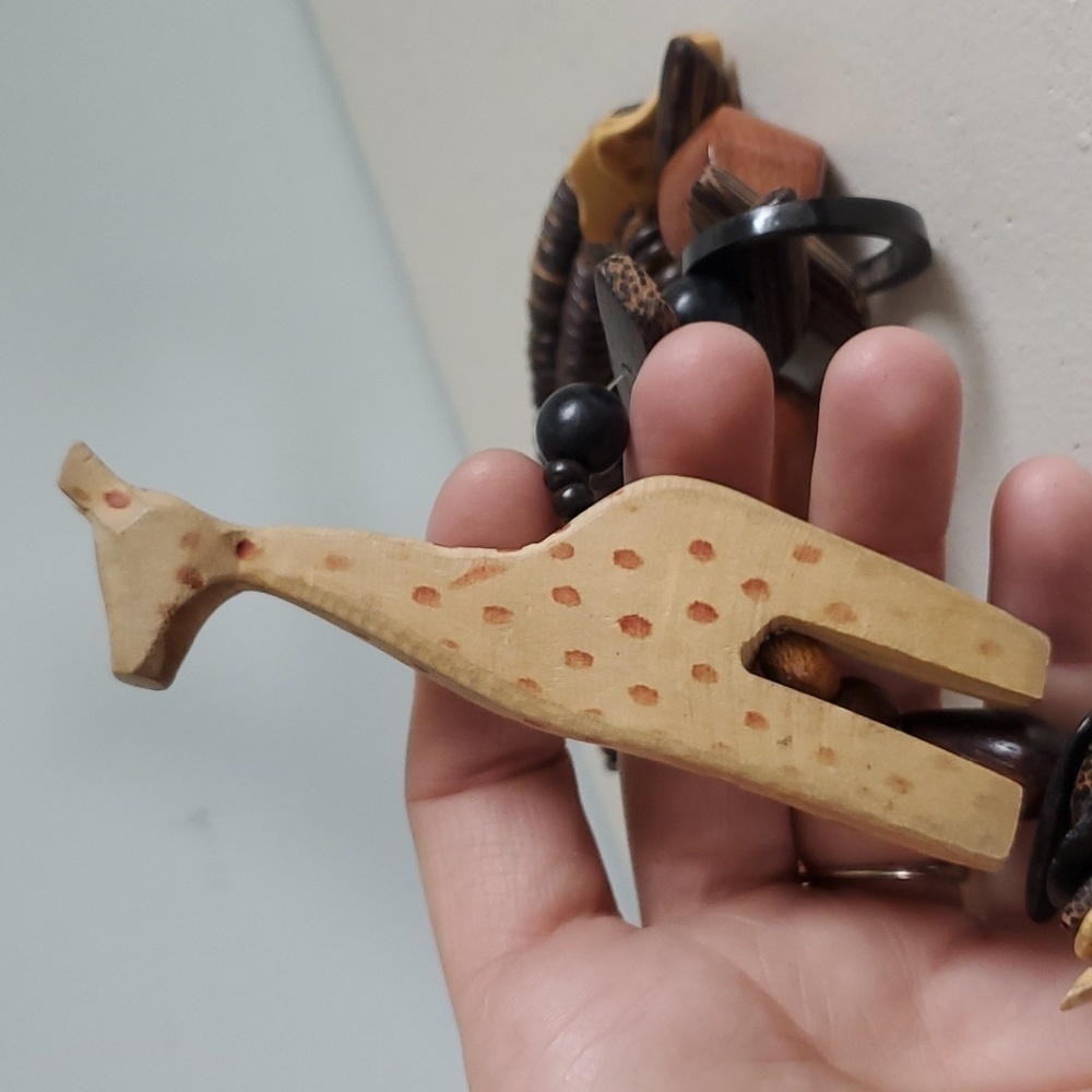 Vintage Wooden Hand Crafted Safari Necklace - Picture 6 of 8